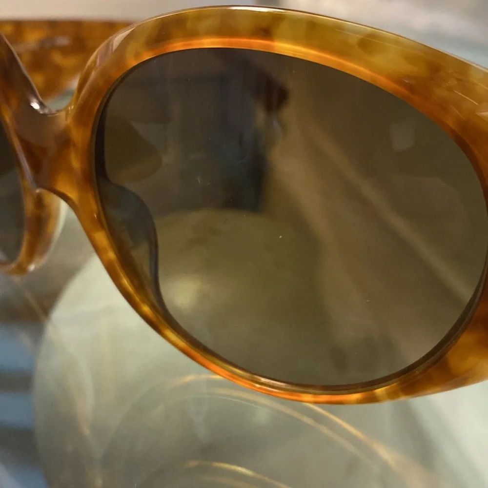 Fendi sunglasses - Picture 12 of 15